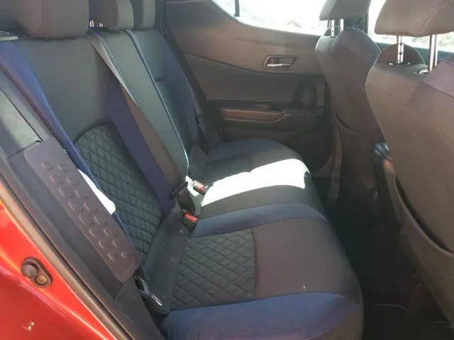 2021 TOYOTA C-HR XLE  
