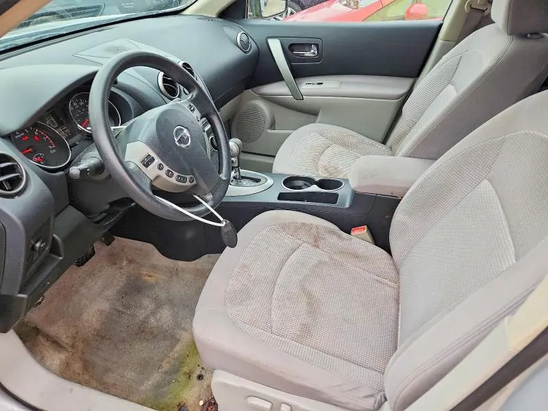 2011 NISSAN ROGUE S  