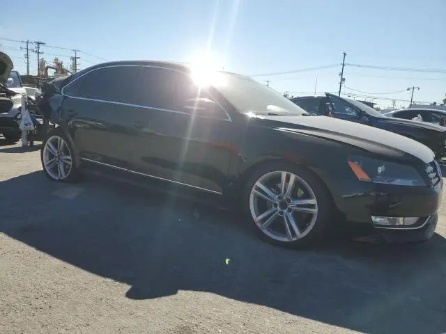 2015 VOLKSWAGEN PASSAT SEL  