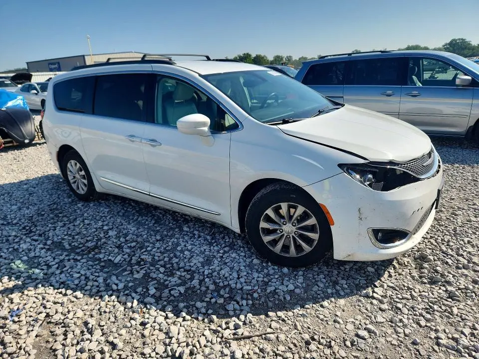 2017 CHRYSLER PACIFICA TOURING L  