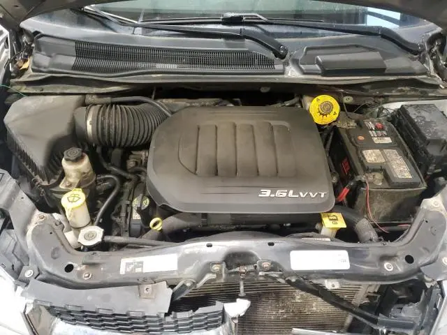 2015 DODGE GRAND CARAVAN SE  