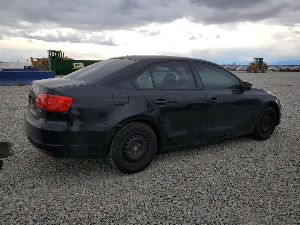 2012 VOLKSWAGEN JETTA SE  