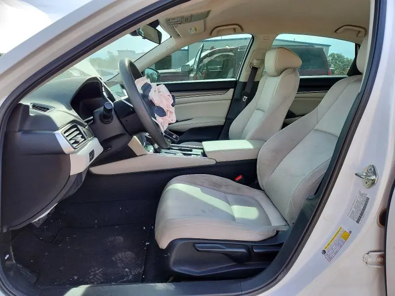 2020 HONDA ACCORD LX  