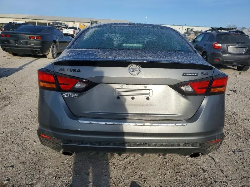 2022 NISSAN ALTIMA SR  