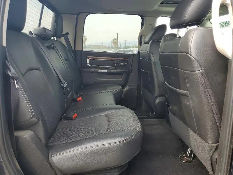 2015 RAM 1500 LARAMIE  