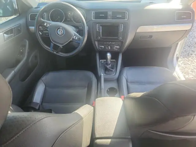 2017 VOLKSWAGEN JETTA SE  