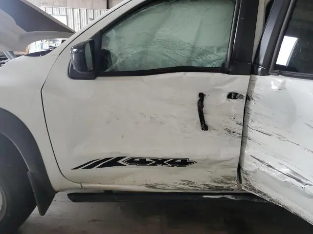 2024 NISSAN FRONTIER S  