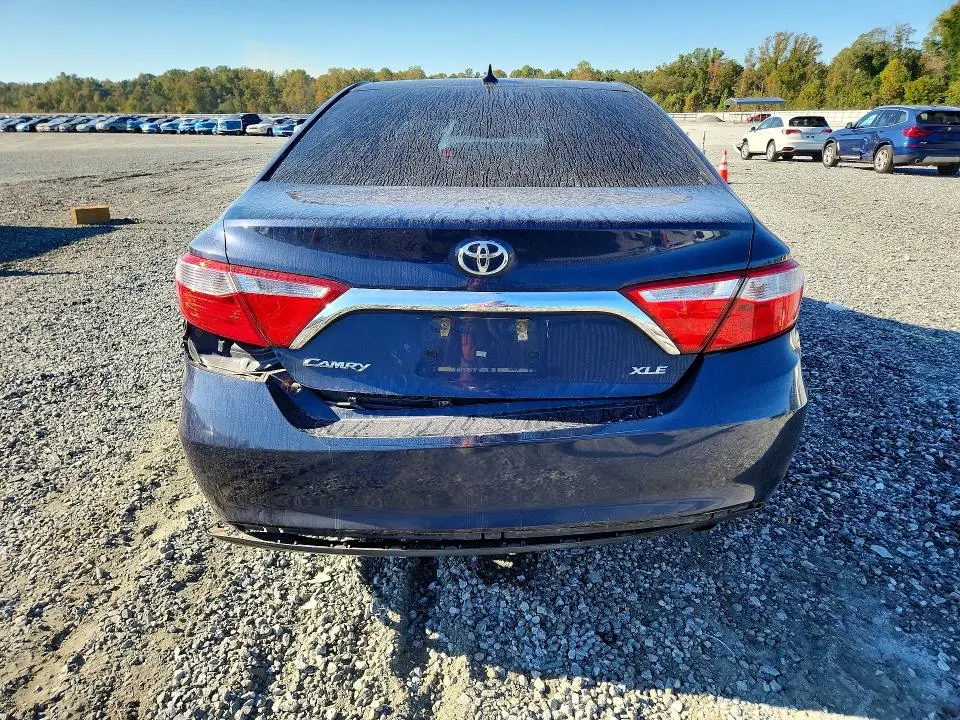 2016 TOYOTA CAMRY XLE  