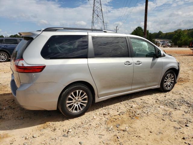 2018 TOYOTA SIENNA XLE