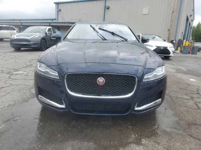 2020 JAGUAR XF PRESTIGE  