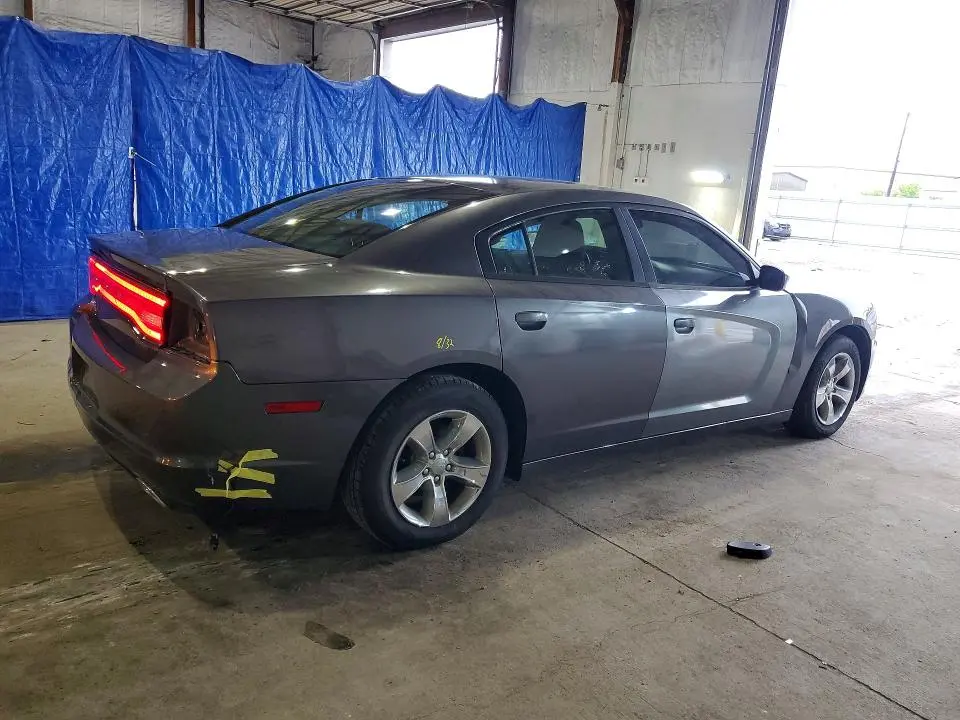 2014 DODGE CHARGER SE  