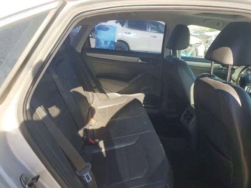 2014 VOLKSWAGEN PASSAT SE  