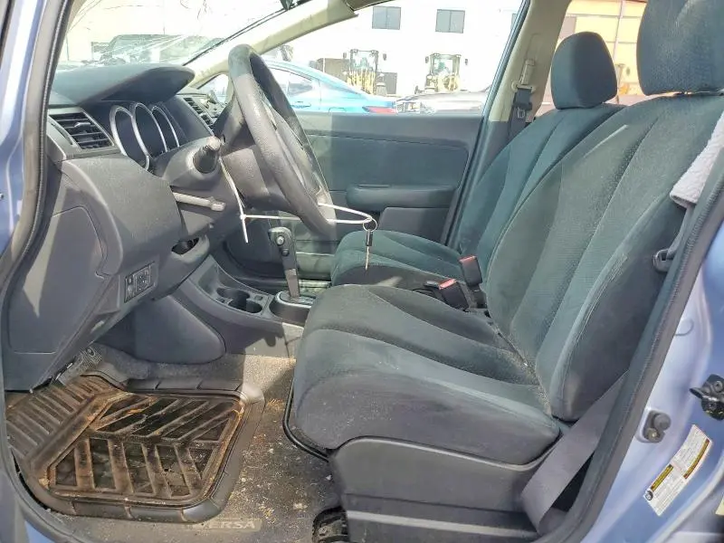 2010 NISSAN VERSA 1.8 S  