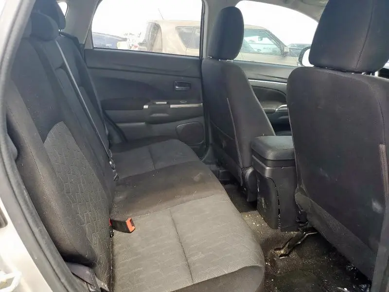 2020 MITSUBISHI OUTLANDER SPORT SE  