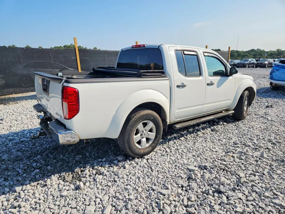 2013 NISSAN FRONTIER S  