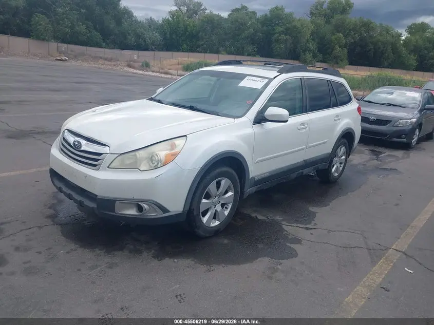 2011 SUBARU OUTBACK 2.5I PREMIUM
