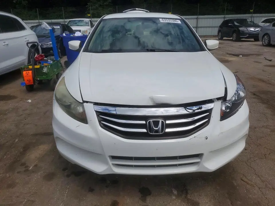2011 HONDA ACCORD LX  