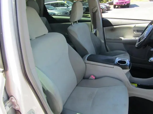 2014 TOYOTA PRIUS V   