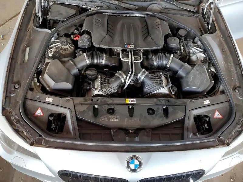 2013 BMW M5   