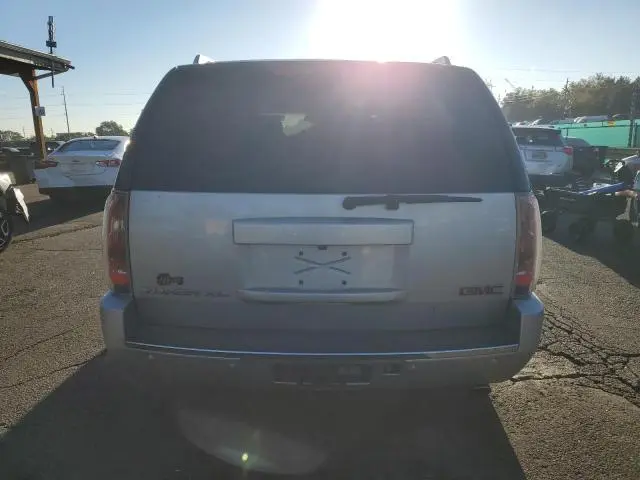 2013 GMC YUKON XL DENALI  