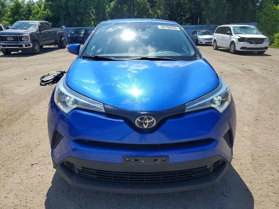 2019 TOYOTA C-HR LE  