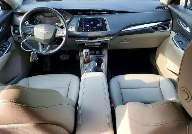 2019 CADILLAC XT4 LUXURY  
