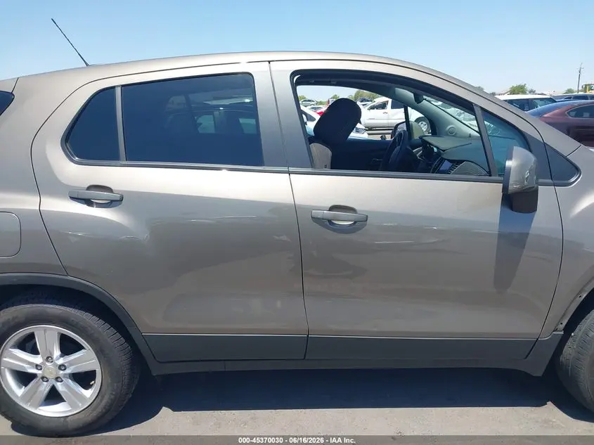 2022 CHEVROLET TRAX FWD LS