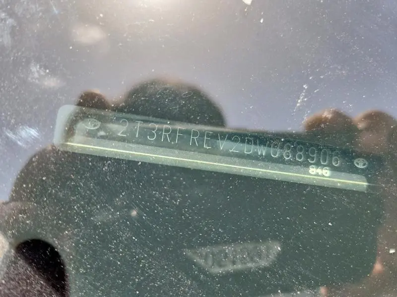 2013 TOYOTA RAV4 XLE  