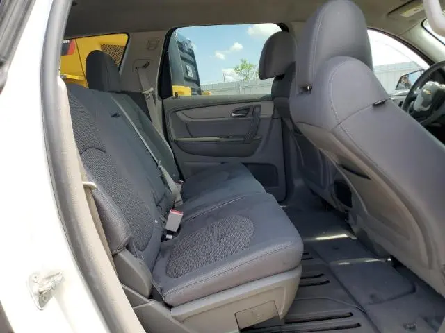 2014 CHEVROLET TRAVERSE LS  