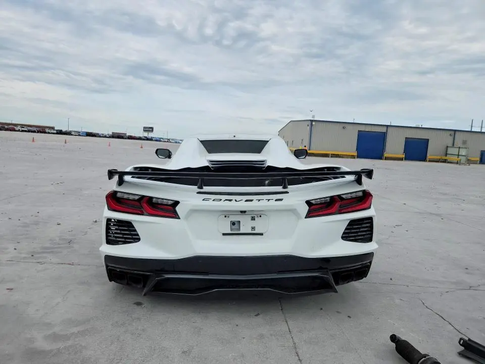 2025 CHEVROLET CORVETTE STINGRAY 2LT  