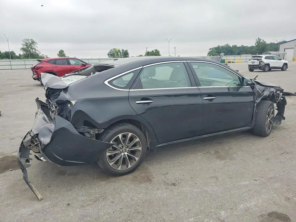 2017 TOYOTA AVALON XLE PLUS  