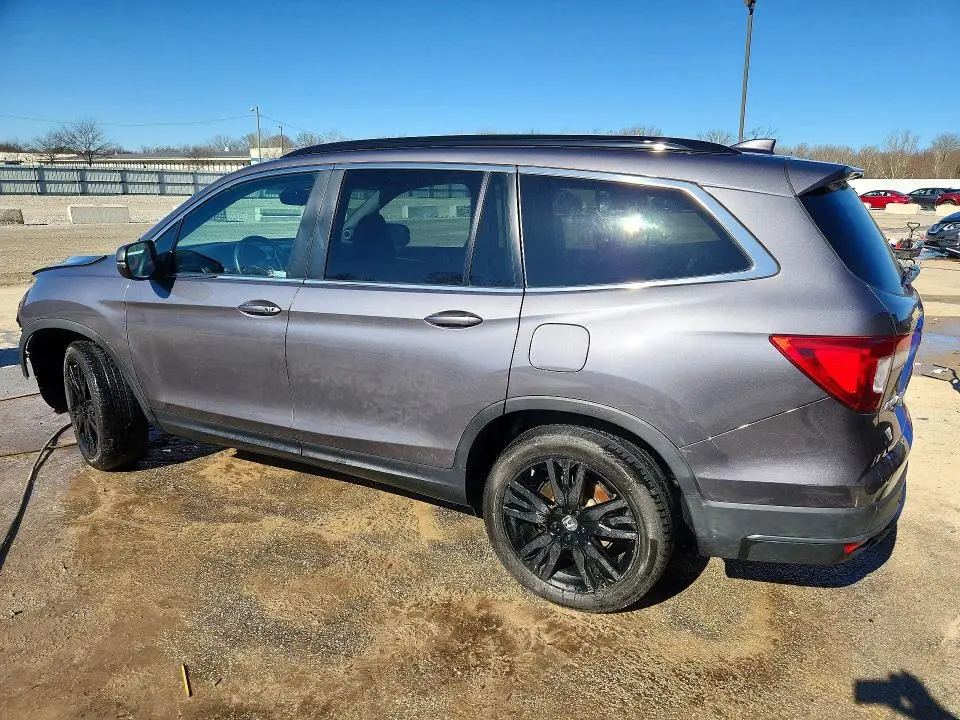 2022 HONDA PILOT SE  