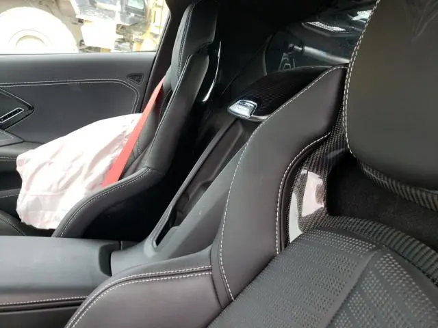 2025 CHEVROLET CORVETTE STINGRAY 2LT  