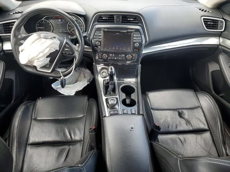 2021 NISSAN MAXIMA SV  