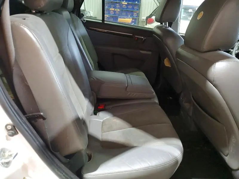 2010 HYUNDAI SANTA FE SE  