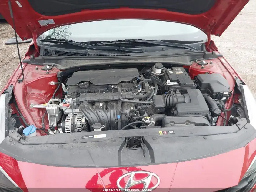 2022 HYUNDAI ELANTRA SE