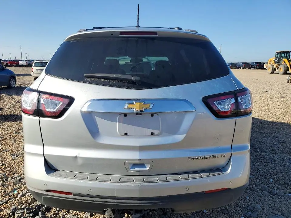 2014 CHEVROLET TRAVERSE LT  