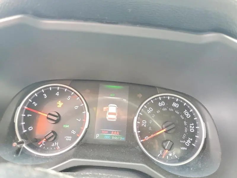 2019 TOYOTA RAV4 XLE  