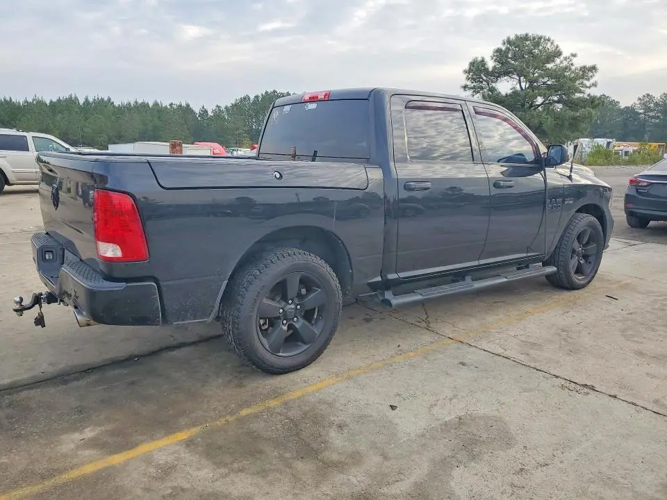 2016 RAM 1500 ST  
