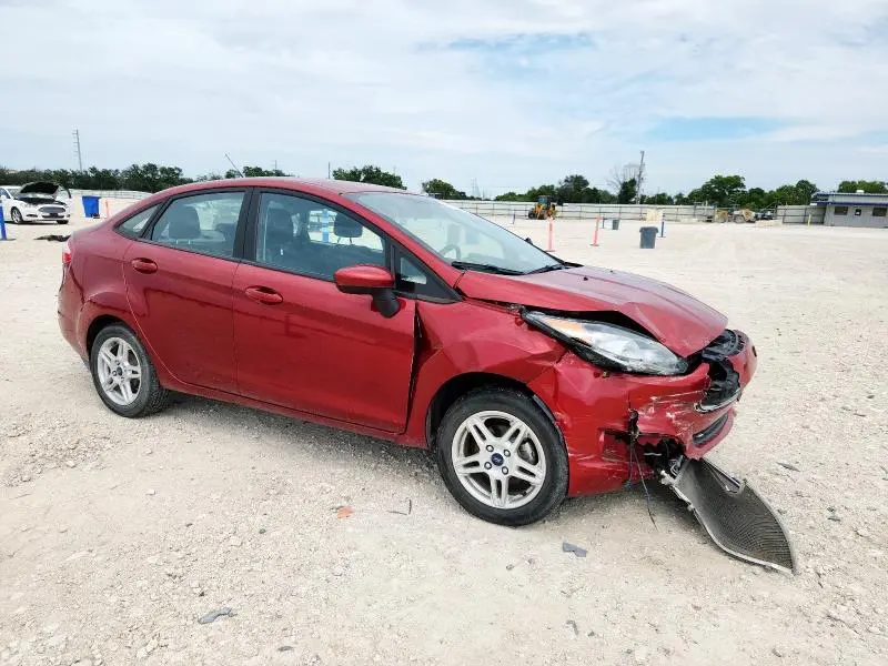2017 FORD FIESTA SE  