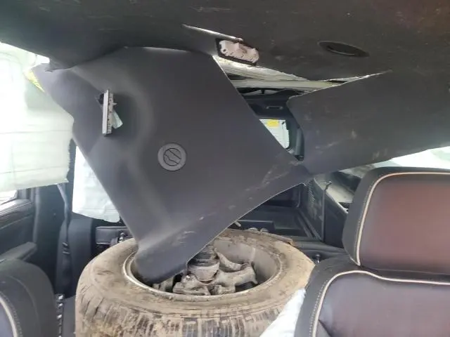 2024 CHEVROLET SUBURBAN K1500 PREMIER  