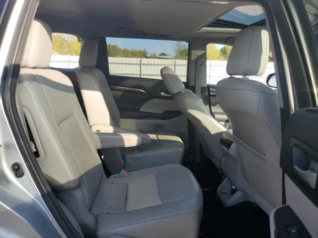 2015 TOYOTA HIGHLANDER HYBRID LIMITED  