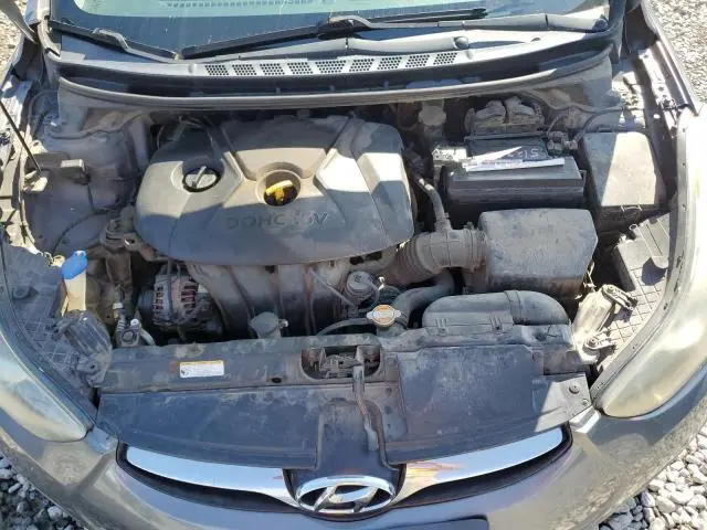 2013 HYUNDAI ELANTRA