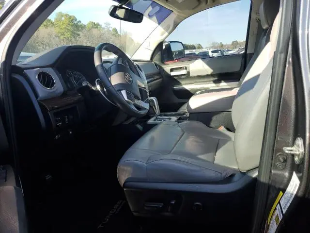 2017 TOYOTA TUNDRA CREWMAX LIMITED  
