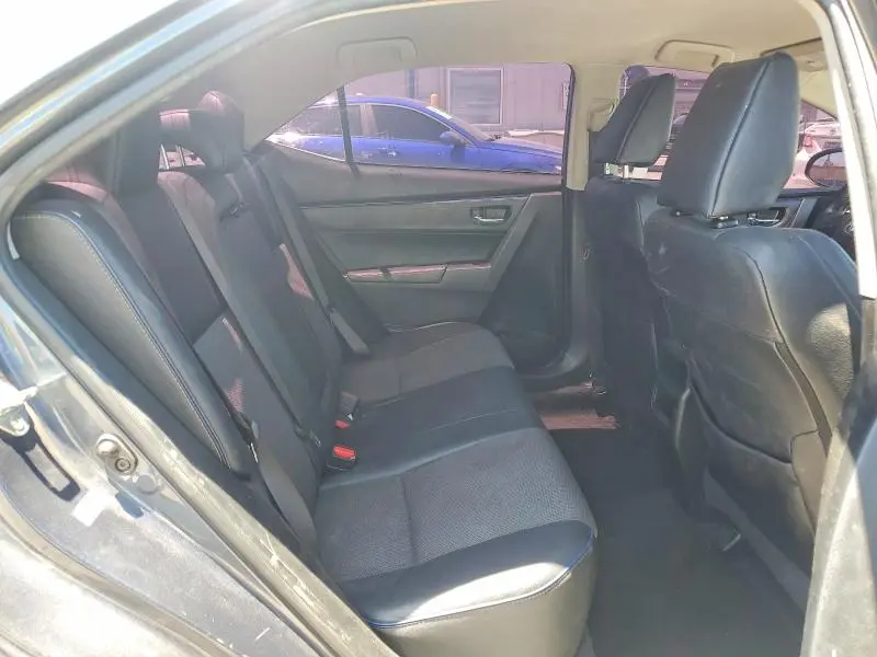 2017 TOYOTA COROLLA SE  