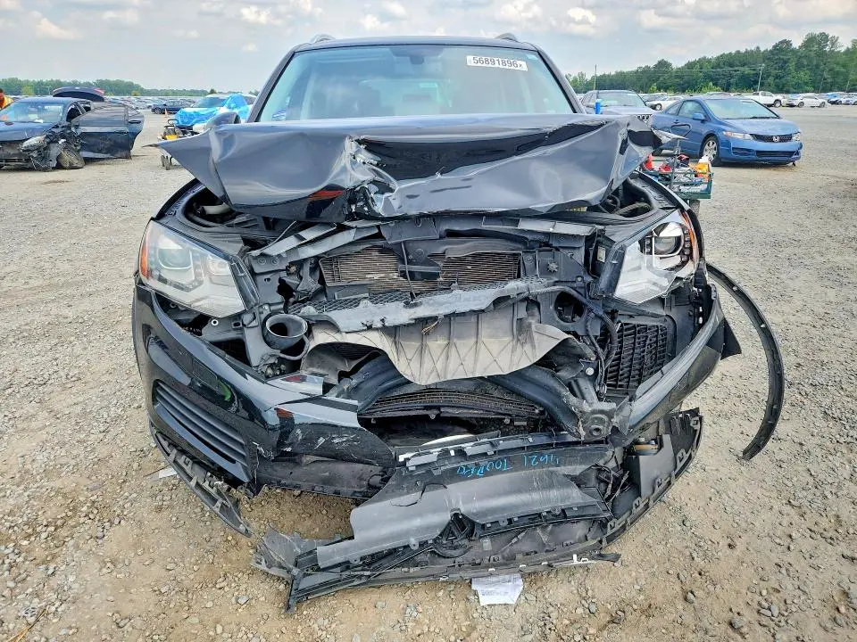 2011 VOLKSWAGEN TOUAREG V6  