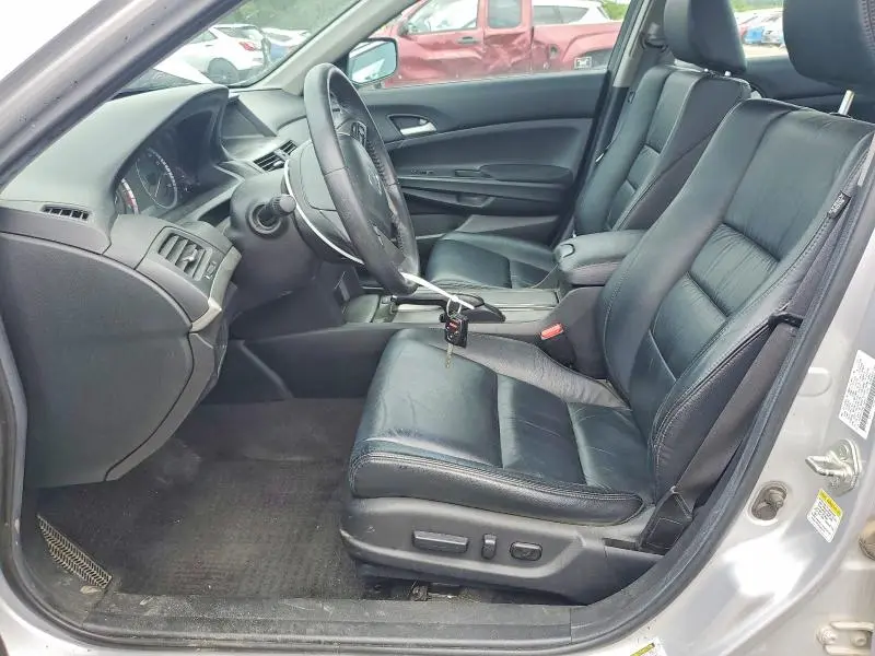 2011 HONDA ACCORD SE  