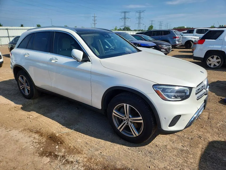 2021 MERCEDES-BENZ GLC 300  