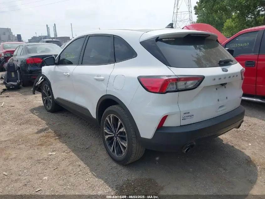 2022 FORD ESCAPE SE