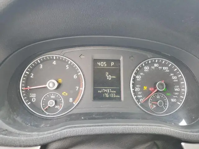2013 VOLKSWAGEN PASSAT S  